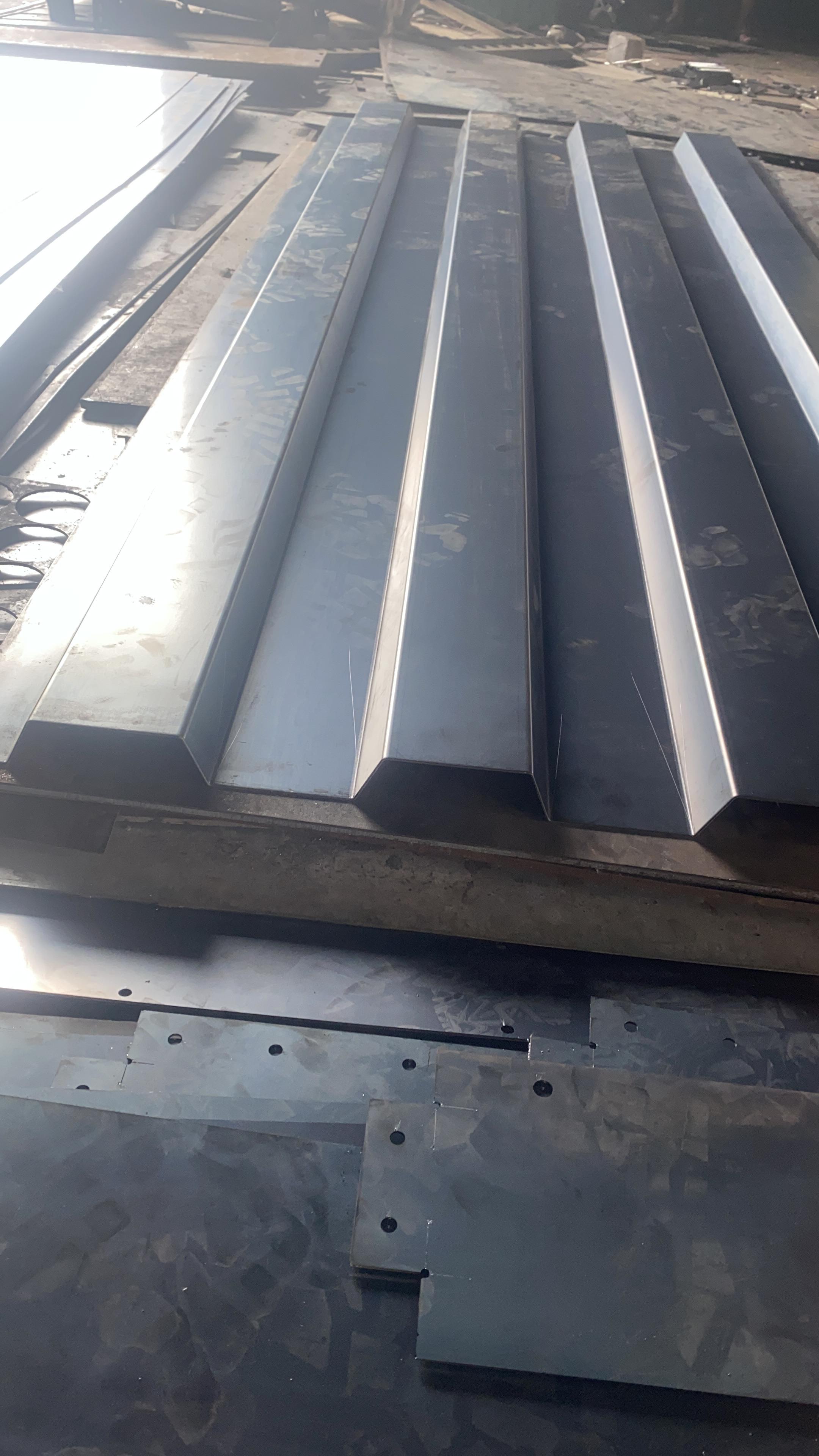 Bending Plat — AEK POHON PIDOLI